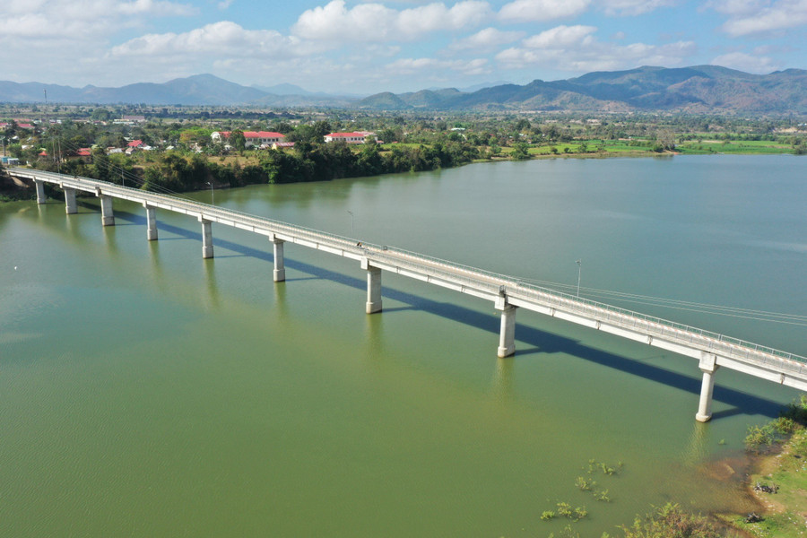 Các VĐV sẽ có cơ hội chinh phục cây cầu Ia Rmok bắc qua dòng sông Ba. Ảnh: Quang Ngọc Các VĐV sẽ có cơ hội chinh phục cây cầu Ia Rmok bắc qua dòng sông Ba. Ảnh: Quang Ngọc