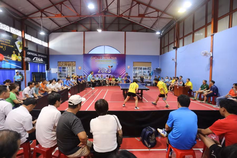 Các trận đấu chung kết đã diễn ra hấp dẫn với đông đảo khán giả đón xem. Ảnh: Văn Ngọc