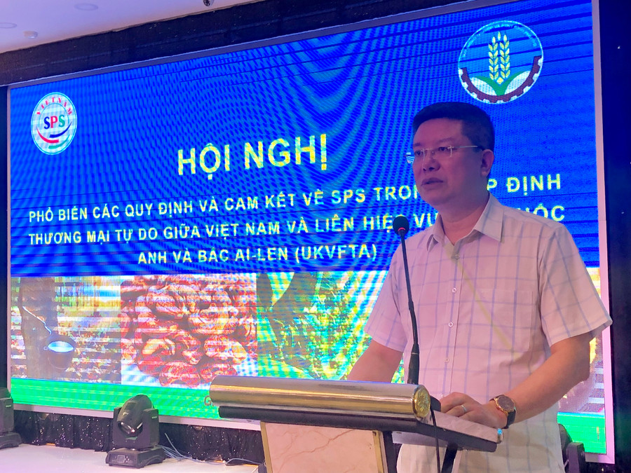 Ông Lê Thanh Hòa-Giám đốc Văn phòng SPS Việt Nam kiêm Phó Cục trưởng Cục chất lượng, chế biến và phát triển thị trường (Bộ Nông nghiệp và PTNT) phát biểu tại hội nghị. Ảnh: Lê Nam
