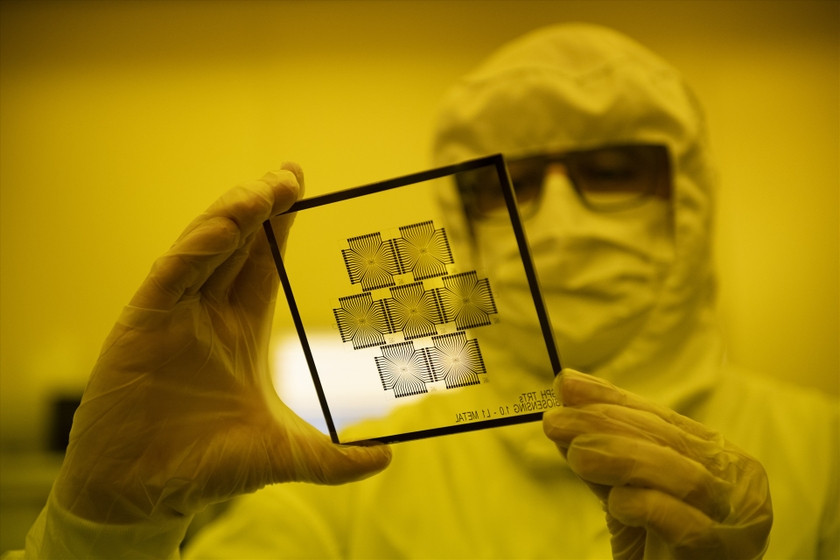 Hà Lan cũng đã đưa ra các quy định nhằm hạn chế xuất khẩu các thiết bị bán dẫn. Ảnh: AFP Hà Lan cũng đã đưa ra các quy định nhằm hạn chế xuất khẩu các thiết bị bán dẫn. Ảnh: AFP