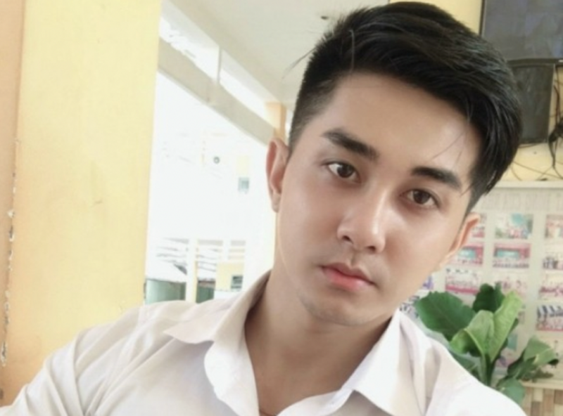 Nguyễn Sơn Hà bị bắt tạm giam. Nguyễn Sơn Hà bị bắt tạm giam.