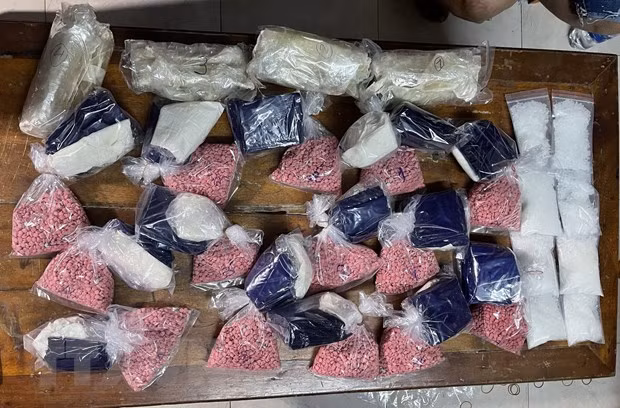 Tang vật một vụ án ma túy. (Ảnh: TTXVN).