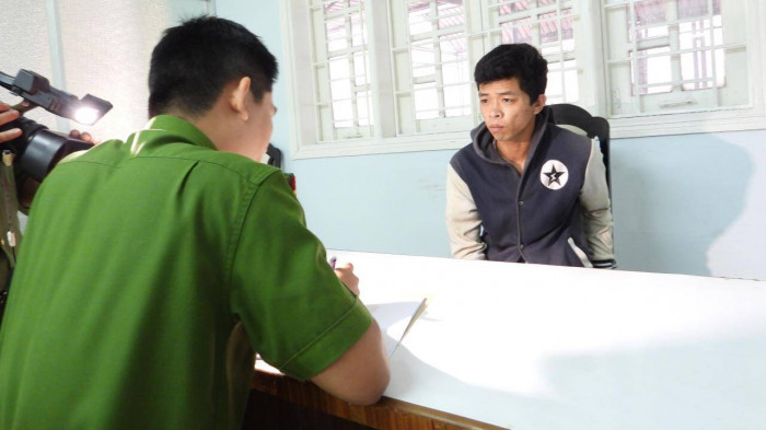 Đối tượng Lê Công Bình tại cơ quan công an