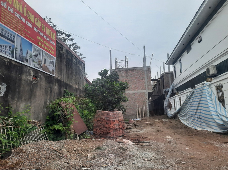 Khu vực hộ bà Lê Thị Thảo lấn chiếm đất, xây dựng không phép.