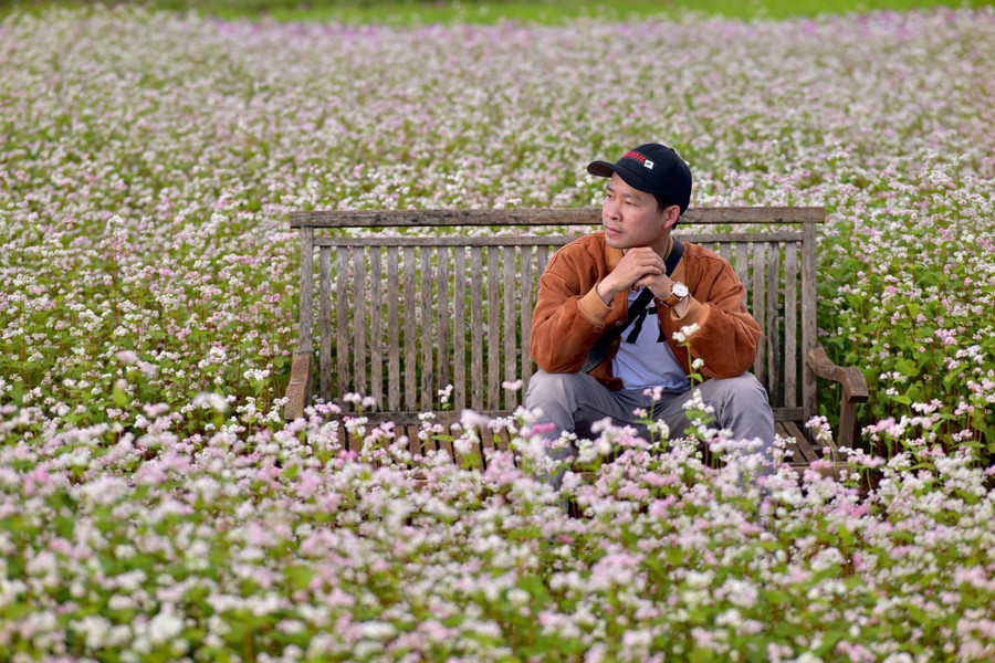 Vườn hoa trở thành địa điểm check in hot của nhiều người. Ảnh: Văn Ngọc Vườn hoa trở thành địa điểm check in hot của nhiều người. Ảnh: Văn Ngọc