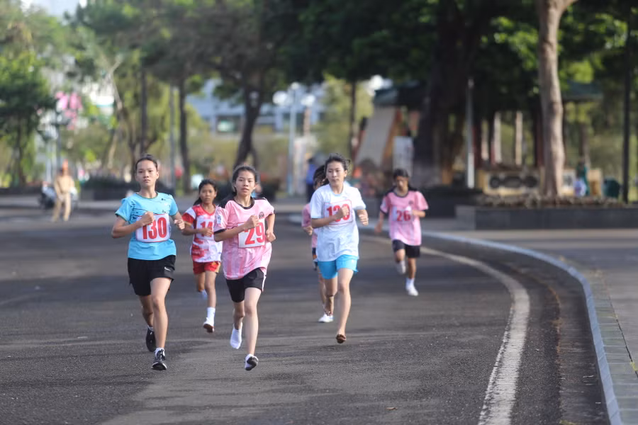 Các VĐV trẻ gây ấn tượng ở giải năm nay. Ảnh: Văn Ngọc