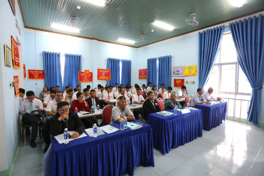 Các đại biểu tham dự Đại hội đã tham gia thảo luận nhiều vấn đề nhằm thúc đẩy sự phát triển của môn Karate. Ảnh: Văn Ngọc Các đại biểu tham dự Đại hội đã tham gia thảo luận nhiều vấn đề nhằm thúc đẩy sự phát triển của môn Karate. Ảnh: Văn Ngọc