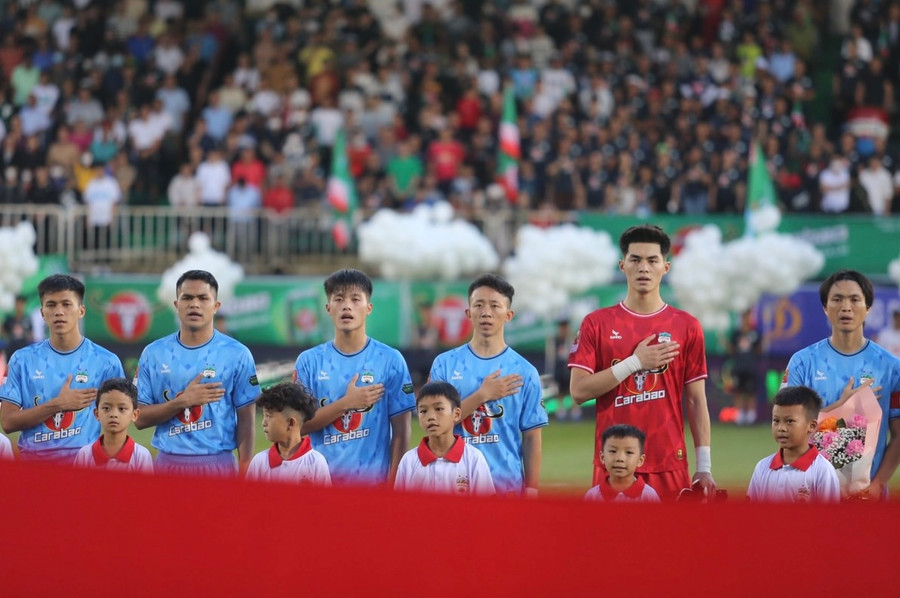 Đội bóng LPBank HAGL sẽ mang tên mới khi mùa giải đang diễn ra. Ảnh: Văn Ngọc