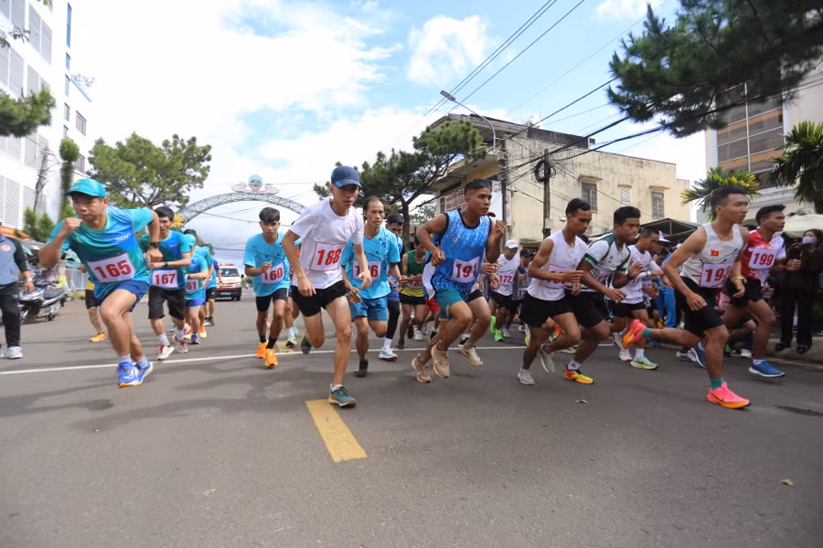 Giải Việt dã tỉnh Gia Lai vẫn là sự kiện uy tín được giới chạy bộ trong tỉnh trông chờ. Ảnh: Văn Ngọc