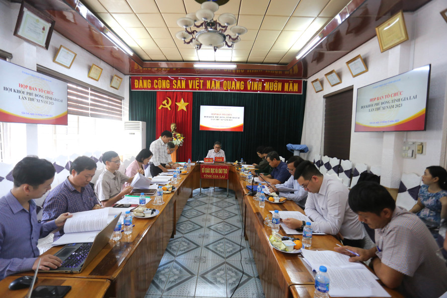 Các thành viên của Ban tổ chức đã tập trung tham gia thảo luận về điều lệ của Hội khỏe Phù Đổng tỉnh. Ảnh: Văn Ngọc Các thành viên của Ban tổ chức đã tập trung tham gia thảo luận về điều lệ của Hội khỏe Phù Đổng tỉnh. Ảnh: Văn Ngọc