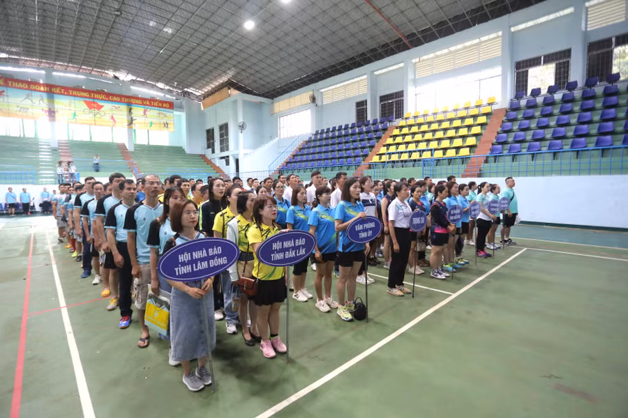 Hơn 200 vận động viên sẽ tranh tài ở 6 môn thi đấu ở Hội thao năm nay. Ảnh: Văn Ngọc