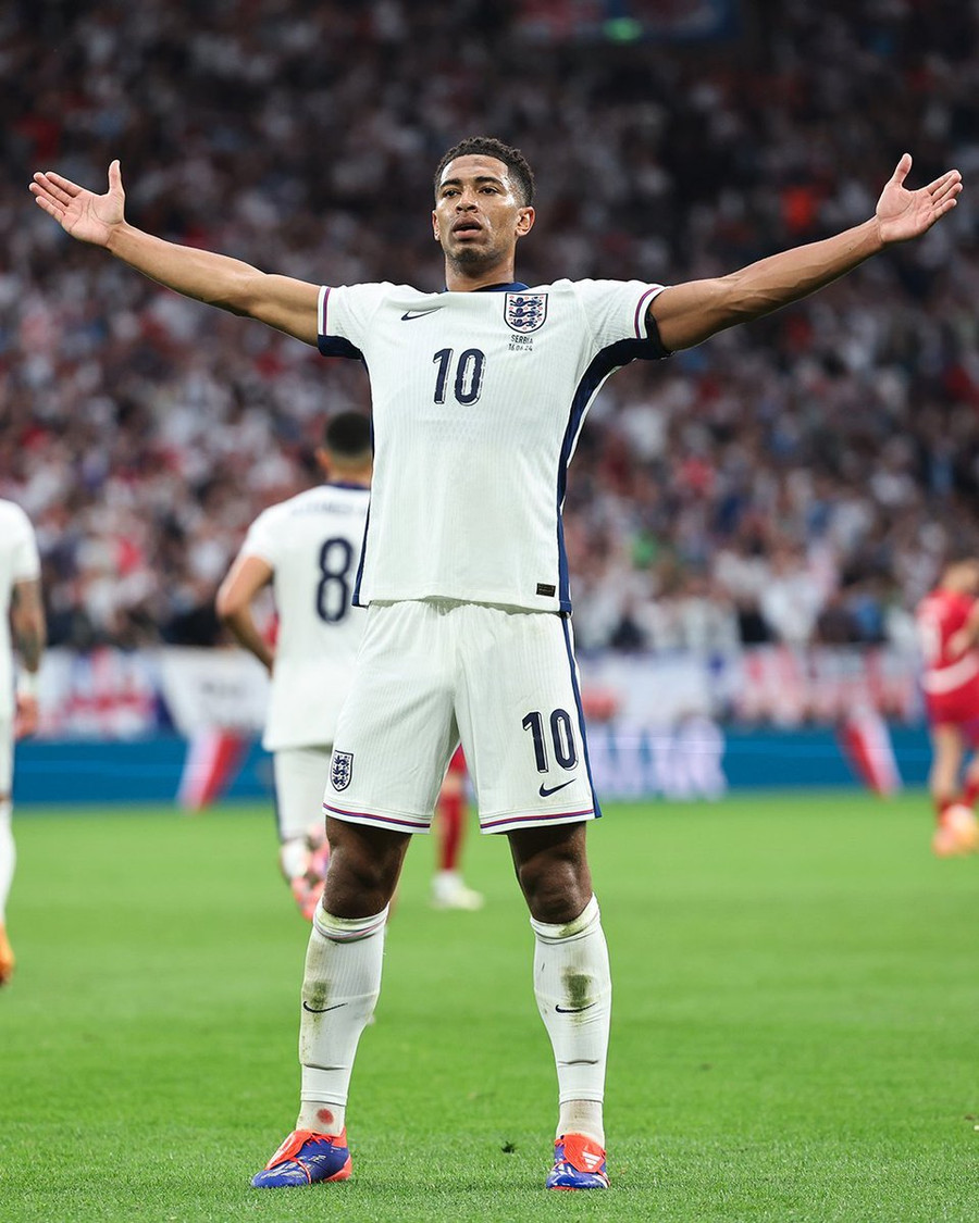 Ngôi sao đắt giá nhất tuyển Anh đã tỏa sáng với bàn thắng mở tỷ số. Ảnh: Reuters Ngôi sao đắt giá nhất tuyển Anh đã tỏa sáng với bàn thắng mở tỷ số. Ảnh: Reuters