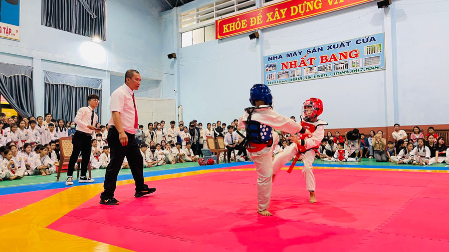 Các VĐV sẽ thi đấu ở 2 nội dung quyền và đối kháng. Ảnh: Văn Ngọc Các VĐV sẽ thi đấu ở 2 nội dung quyền và đối kháng. Ảnh: Văn Ngọc