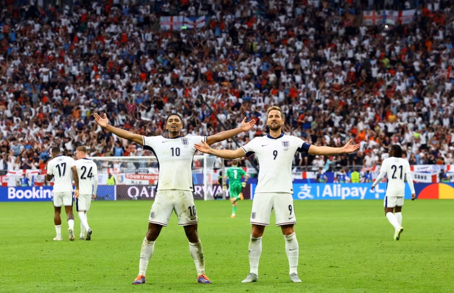 Tam Sư đã giành vé vào tứ kết một cách không thể kịch tính hơn. Ảnh: Reuters