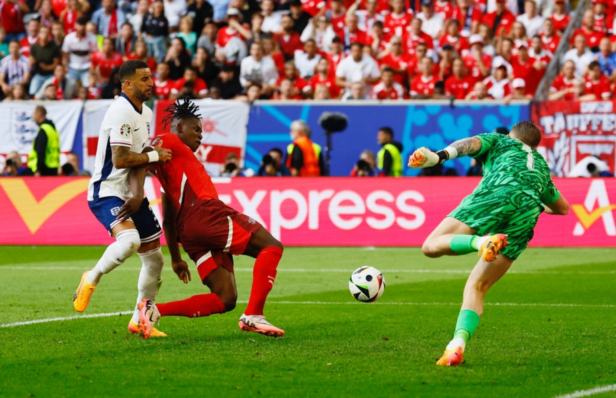 Embolo mở tỷ số cho Thụy Sỹ. Ảnh: UEFA