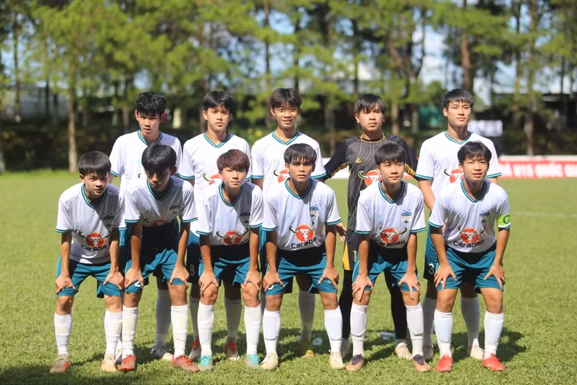 Các cầu thủ U15 HAGL sẽ được thi đấu ở giải hạng Ba Quốc gia năm nay. Ảnh: Văn Ngọc