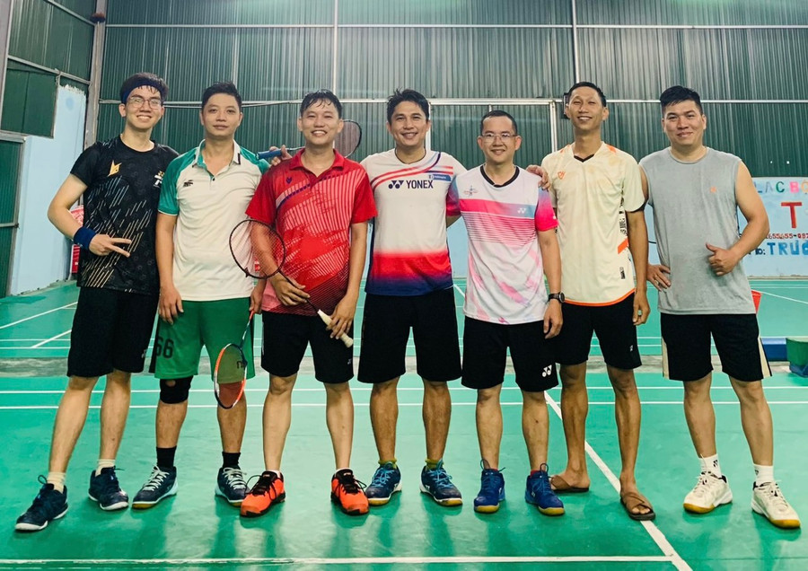 Nhiều tay vợt phong trào ở thị xã Ayun Pa "khai vợt" từ mùng 2 Tết. Ảnh: Văn Tiến Nhiều tay vợt phong trào ở thị xã Ayun Pa "khai vợt" từ mùng 2 Tết. Ảnh: Văn Tiến