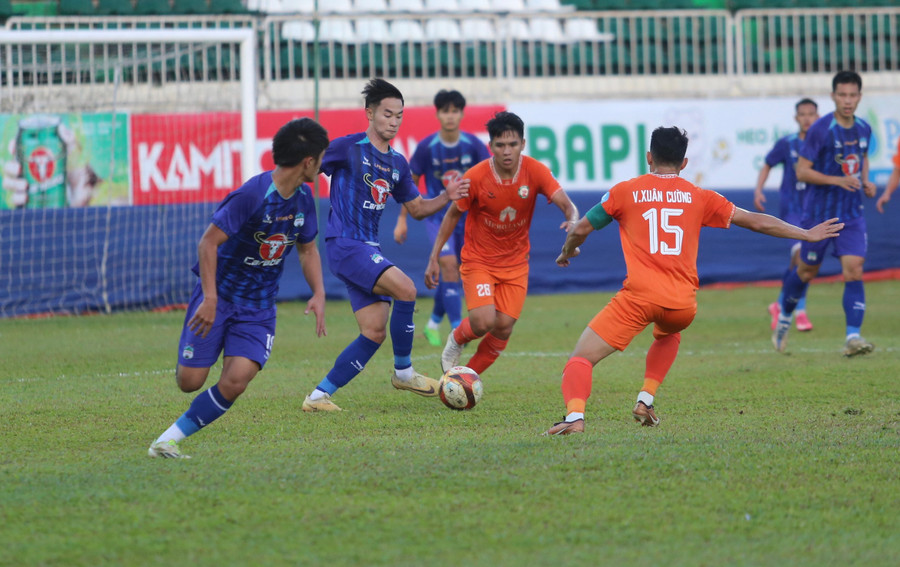 2 đội đã có những trận đấu quý giá trong khoảng thời gian V.League tạm nghỉ. Ảnh: Văn Ngọc