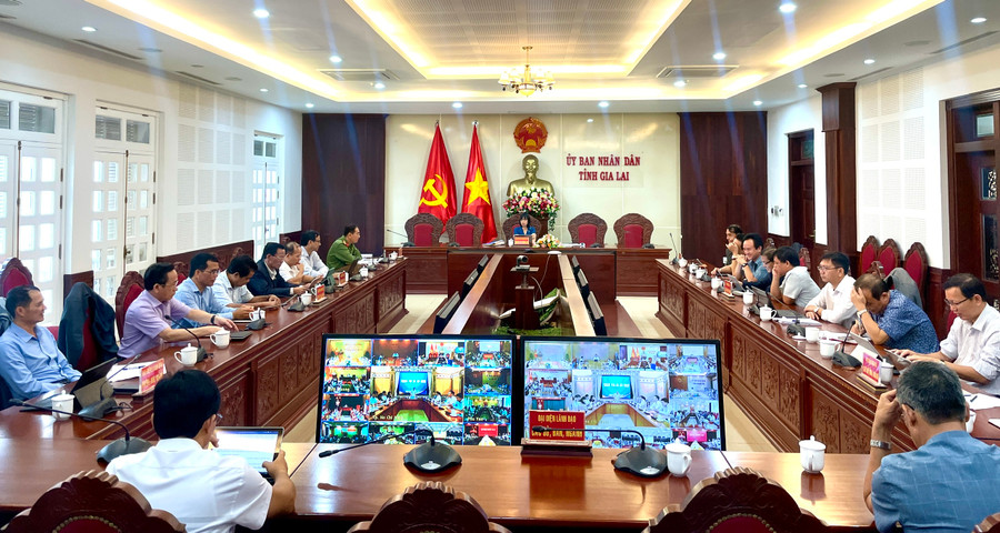 Quang cảnh phiên họp tại điểm cầu Gia Lai. Ảnh: Lam Nguyên Quang cảnh phiên họp tại điểm cầu Gia Lai. Ảnh: Lam Nguyên