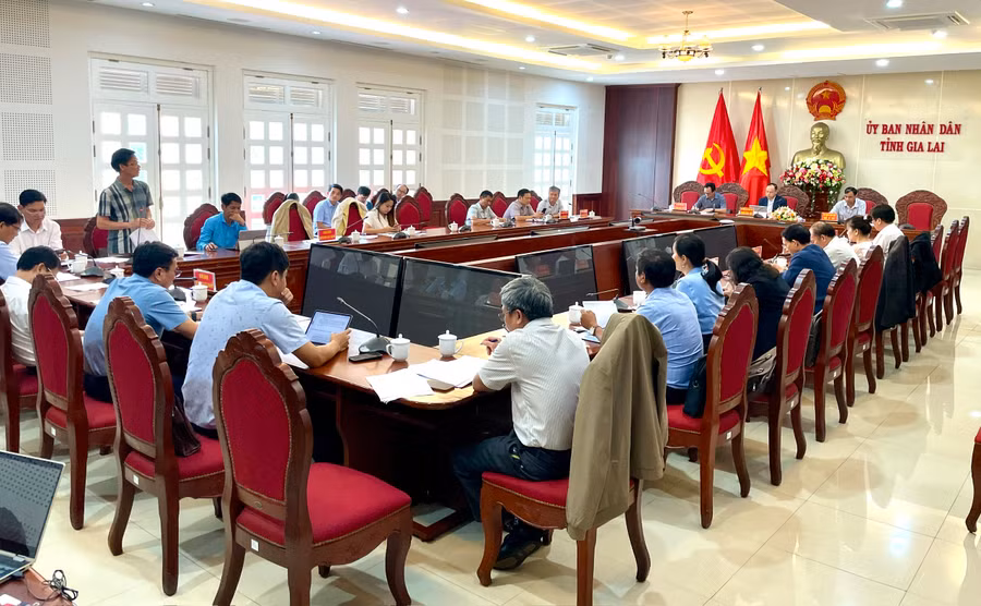 Quang cảnh cuộc họp. Ảnh: Lam Nguyên