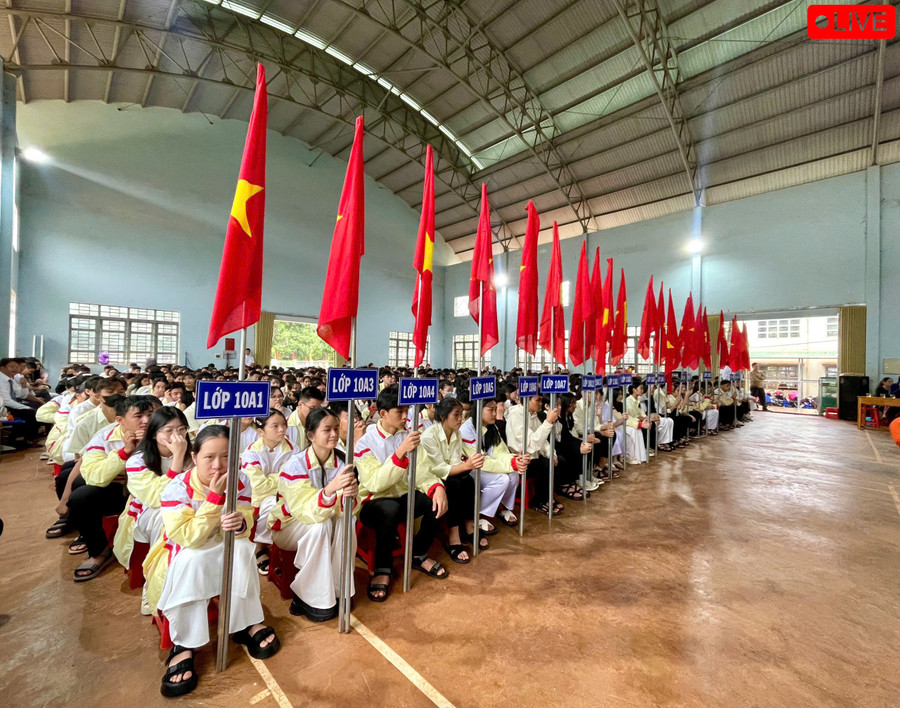 Năm học 2024-2025, trường có gần 2.000 học sinh. Ảnh: Lam Nguyên Năm học 2024-2025, trường có gần 2.000 học sinh. Ảnh: Lam Nguyên