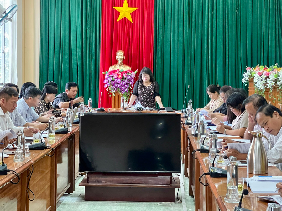 Quang cảnh buổi làm việc. Ảnh: Lam Nguyên Quang cảnh buổi làm việc. Ảnh: Lam Nguyên