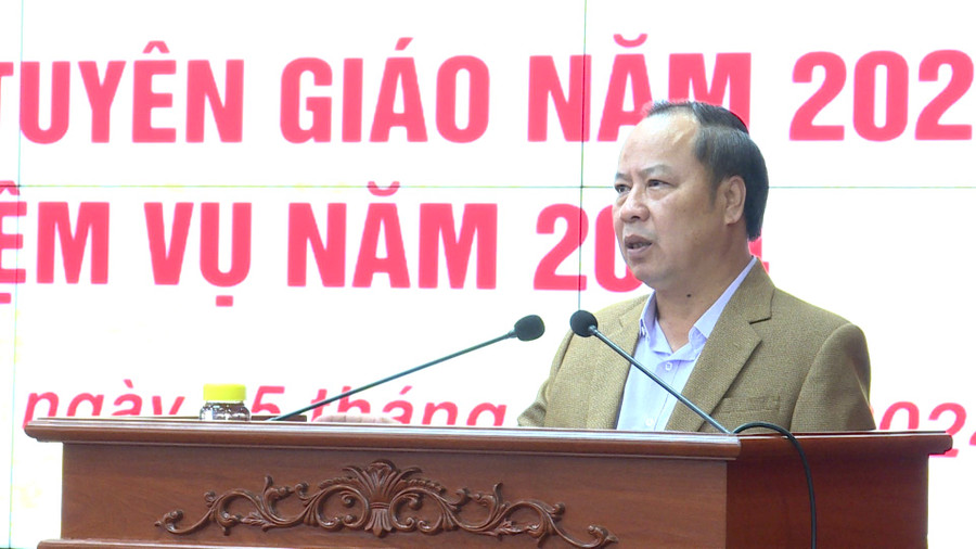 Phó Bí thư Thường trực Tỉnh ủy Châu Ngọc Tuấn phát biểu tại hội nghị. Ảnh: Lam Nguyên Phó Bí thư Thường trực Tỉnh ủy Châu Ngọc Tuấn phát biểu tại hội nghị. Ảnh: Lam Nguyên