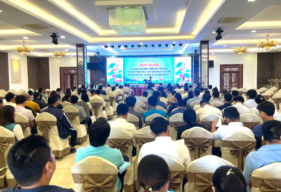 Quang cảnh hội nghị. Ảnh: Lam Nguyên
