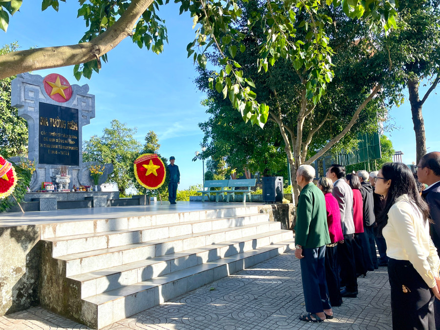 Trại giam tù binh Pleiku (1966-1972) thuộc địa bàn phường Thống Nhất, TP. Pleiku là 1 trong số 29 di tích dự kiến lập hồ sơ khoa học đề nghị xếp hạng cấp tỉnh giai đoạn 2024-2029. Ảnh: Lam Nguyên Trại giam tù binh Pleiku (1966-1972) thuộc địa bàn phường Thống Nhất, TP. Pleiku là 1 trong số 29 di tích dự kiến lập hồ sơ khoa học đề nghị xếp hạng cấp tỉnh giai đoạn 2024-2029. Ảnh: Lam Nguyên