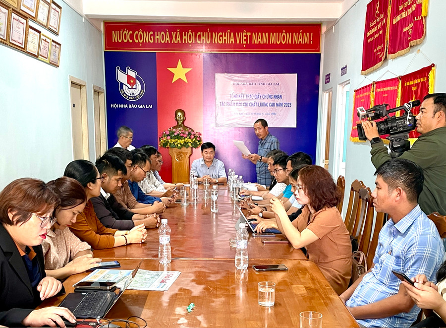 Quang cảnh lễ tổng kết, trao chứng nhận. Ảnh: Lam Nguyên Quang cảnh lễ tổng kết, trao chứng nhận. Ảnh: Lam Nguyên