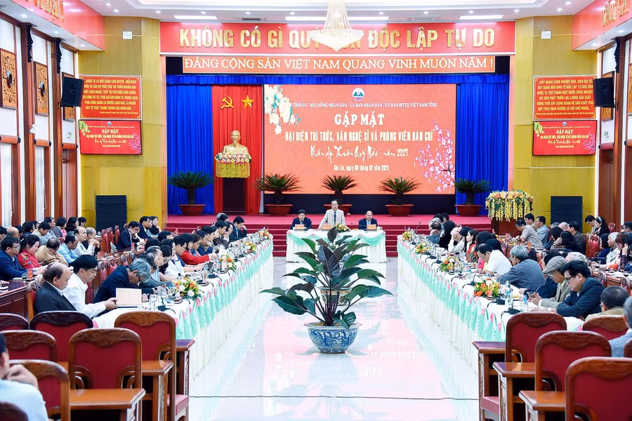 Quang cảnh buổi gặp mặt. Ảnh: Đức Thụy