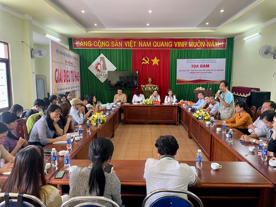 Quang cảnh buổi tọa đàm. Ảnh: Lam Nguyên Quang cảnh buổi tọa đàm. Ảnh: Lam Nguyên