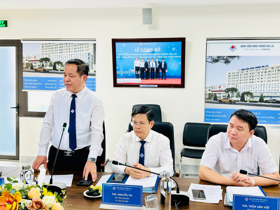 Ông Phạm Văn Học-Chủ tịch Hội đồng thành viên, Tổng Giám đốc Bệnh viện Hùng Vương Gia Lai nêu ý kiến tại buổi thẩm định. Ảnh: Như Nguyện z6565013434144-3a28b6912e64aa1c141119c2daee10e2.jpg