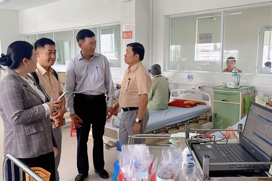 Cán bộ, viên chức Trung tâm Y tế Chư Sê tham quan, học tập triển khai BAĐT tại Trung tâm Y tế Tuy Phước. Ảnh: ĐVCC trung-tam-y-te-chu-se-to-chuc-tham-quan-hoc-tap-viec-trien-khai-badt-tai-trung-tam-y-te-tuy-phuoc-anh-dvcc-3954.jpg