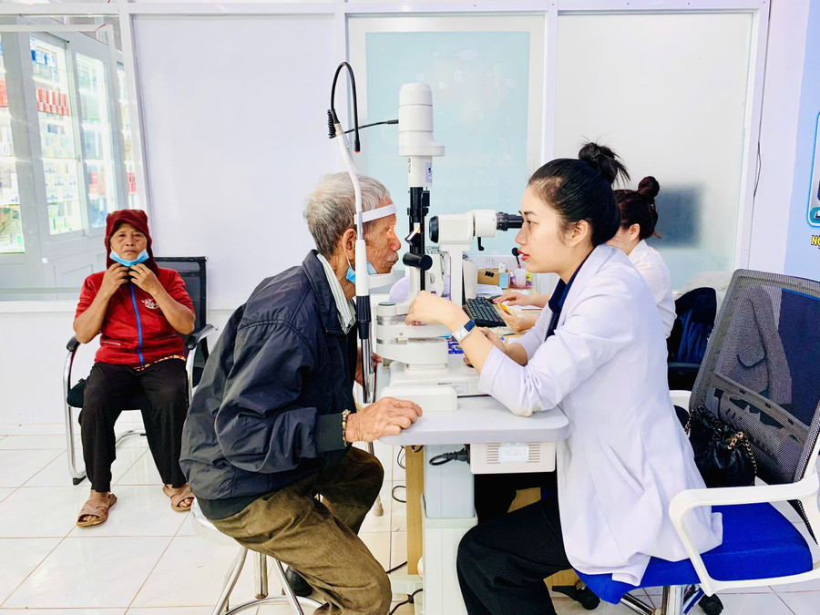 Bệnh viện Mắt Quốc tế Sài Gòn-Gia Lai (phường Diên Hồng, tỉnh Gia Lai) đã trở thành điểm sáng trong công tác chăm sóc và bảo vệ thị lực cho người dân khu vực Tây Nguyên. Ảnh: Như Nguyện z6932133213218-0a8217c1fe8a1e85e8c2bebe14d00e01.jpg