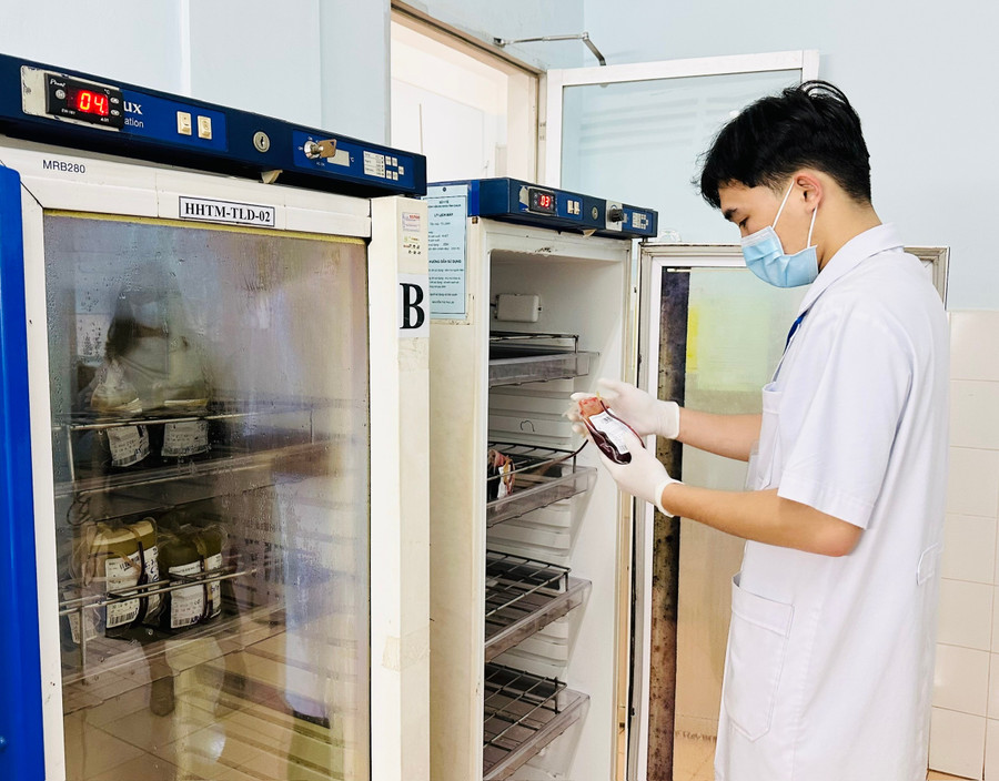 Tình trạng thiếu hụt nguồn máu cấp cứu và điều trị đang diễn ra tại các bệnh viện trên địa bàn tỉnh Gia Lai. Ảnh: Như Nguyện tinh-trang-khan-hiem-mau-cap-cuu-va-dieu-tri-dang-dien-ra-tai-cac-benh-vien-tren-dia-ban-tinh-gia-lai-anh-nhu-nguyen.jpg