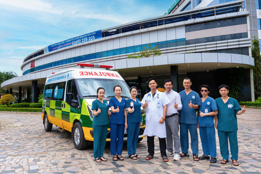 Đội Cấp cứu ngoại viện của Bệnh viện Đại học Y Dược - Hoàng Anh Gia Lai. Ảnh: CTV z6827549097330-a503dbc55c65b40af076088ef9bc0d10.jpg