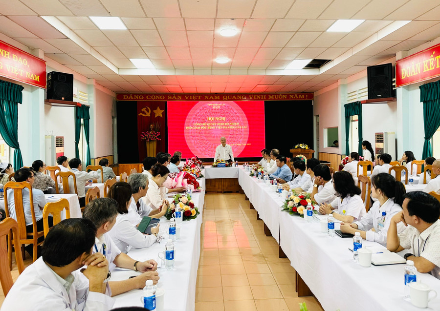 Quang cảnh Hội nghị công bố quyết định bổ nhiệm Giám đốc, Phó Giám đốc Bệnh viện Đa khoa Gia Lai. Ảnh: Như Nguyện z6786462828744-73285874f0d6cfd750f136a79f6371da.jpg