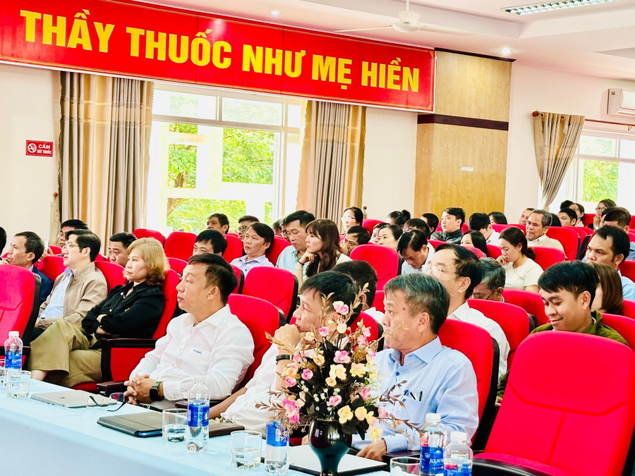 Các đại biểu tham dự hội nghị. Ảnh: Như Nguyện z6839333516336-f149fbaf7f4d0d52cfcb86c754f369fb.jpg