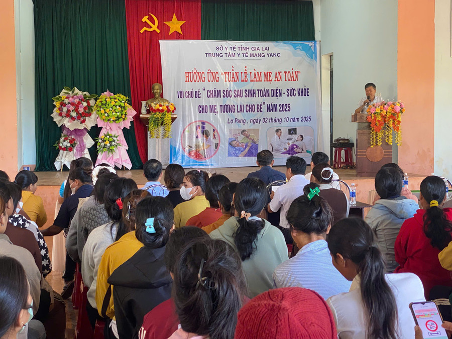 Quang cảnh lễ phát động tại xã Lơ Pang. Ảnh: CTV z7072195028828-0fa3b5877457e38066b25c957950bcee.jpg