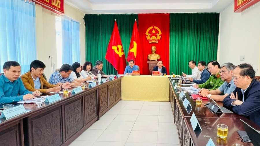 Quang cảnh buổi tiếp công dân định kỳ tháng 2. Ảnh: Đinh Yến cac-ong-rah-lan-chung-pho-bi-thu-tinh-uy-chu-tich-ubnd-tinh-va-ong-truong-van-dat-uy-vien-ban-thuong-vu-tinh-uy-pho-chu-tich-thuong-truc-hdnd-tinh-chu-tri-buoi-tiep-cong-dan-dinh-ky-thang-2-2205-anh-dinh-yen.jpg