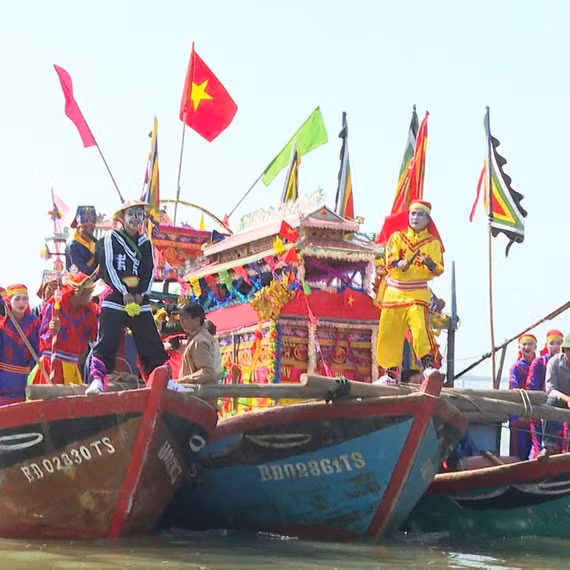 Giữ gìn giá trị văn hóa biển qua Lễ hội cầu ngư ở Bình Thái