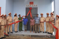 Phòng Cảnh sát Giao thông tỉnh Gia Lai bàn giao 3 căn nhà tình nghĩa cho hộ nghèo 