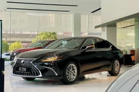 Lexus ES 2025: Thiết kế thể thao độc đáo, giá niêm yết khoảng 3 tỷ đồng