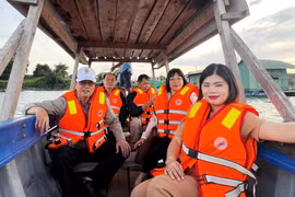 Sẽ nâng cấp Hội Đua thuyền độc mộc trên sông Pô Cô-tranh cúp A Sanh lên quy mô cấp tỉnh