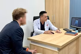 Đi khắp thế giới mổ thất bại, bệnh nhân Mỹ được bệnh viện Việt Nam phẫu thuật thành công