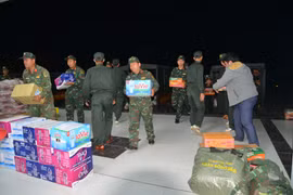 Gia Lai tiếp nhận 30 tấn hàng cứu trợ của Thủ đô Hà Nội