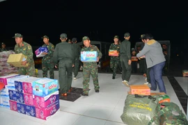 Gia Lai tiếp nhận 30 tấn hàng cứu trợ của Thủ đô Hà Nội