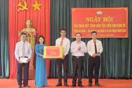 Liên khu dân cư An Xuân-An Thạch đoàn kết, xây dựng quê hương giàu đẹp.