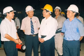 Nguyên Chủ tịch nước Trần Đức Lương: Người lãnh đạo tận tâm, gần gũi và sâu sắc